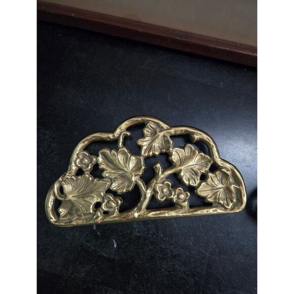 Pair of Harvin Brass Trivets 8.5" Floral Vine Design Vintage USA Mid-Century - Picture 3 of 9